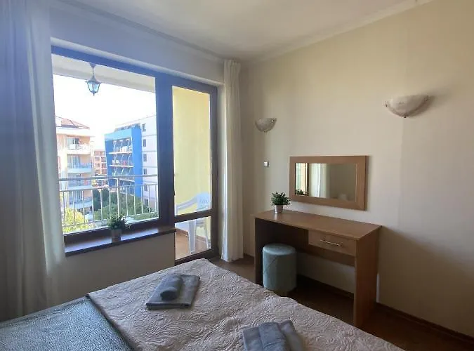 Royal Dreams ساني بيتش